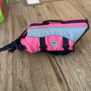 Dog life jacket